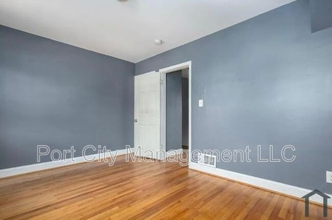 Building Photo - 6816 Gough St