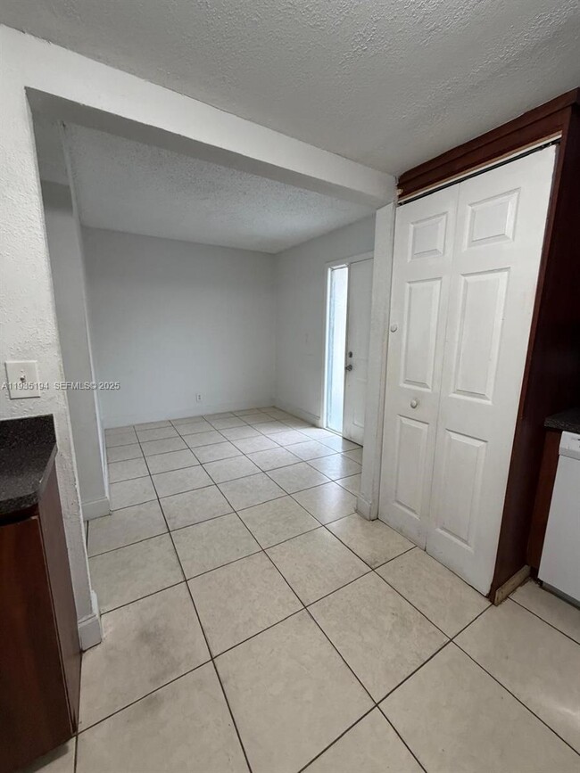 Building Photo - 3751 NW 115th Way