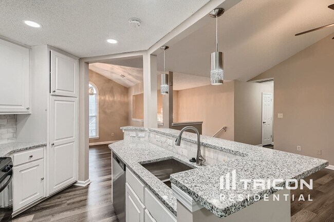 Building Photo - 205 Buffington Dr