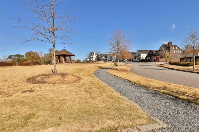 Building Photo - 287 Ravenhurst Ln