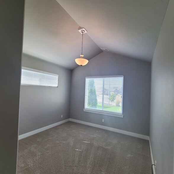 Bedroom #3 - 3125 Deserthawk Lp