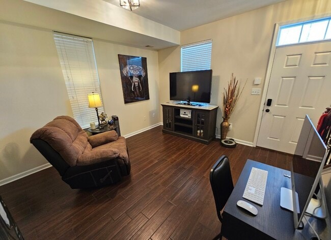 Building Photo - 4511 Foster Ave