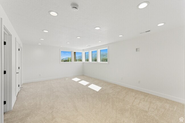 Building Photo - 5866 N Fork Rd