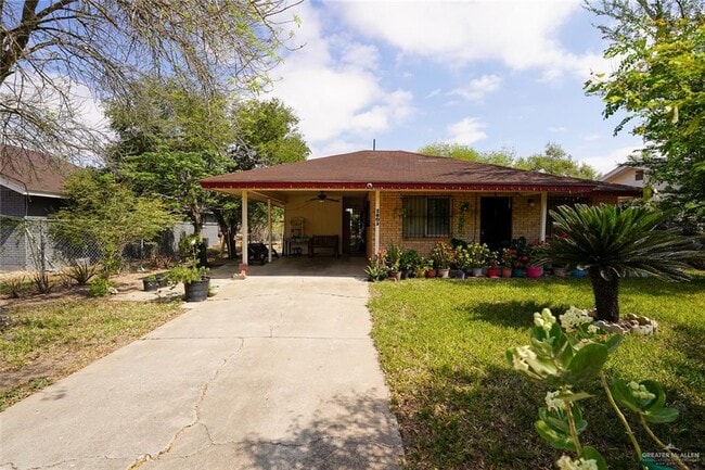 Building Photo - 27 Minnie Ave