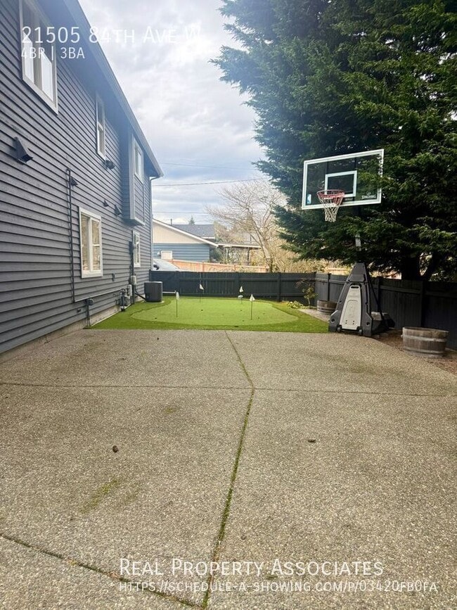 Building Photo - 21505 84th Ave W