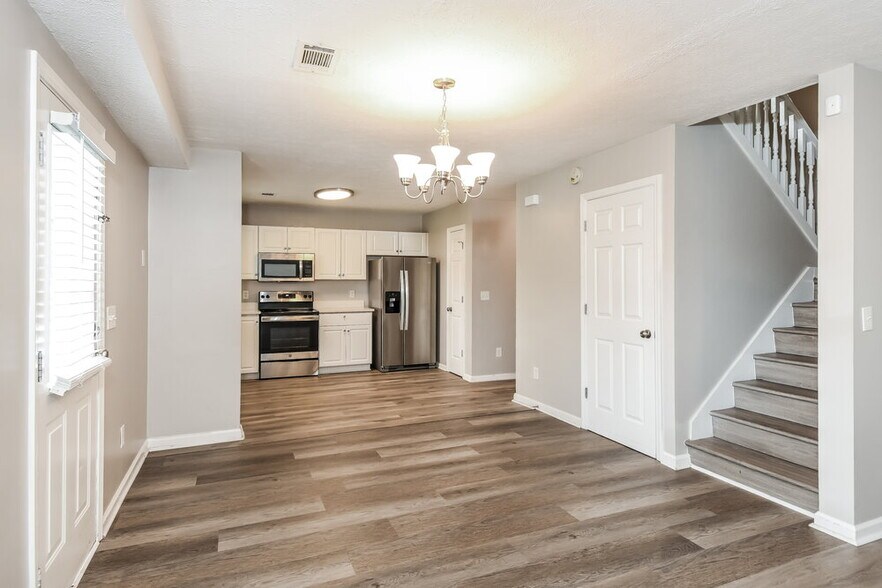 Building Photo - 49 Melleray Ct