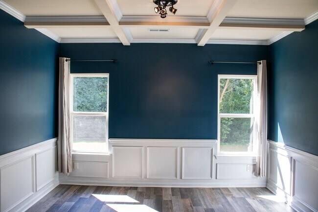 Building Photo - 1266 Coachman Way