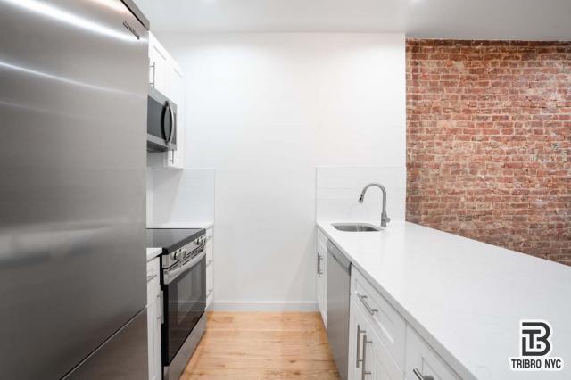 Building Photo - 3 bedroom in Brooklyn NY 11210