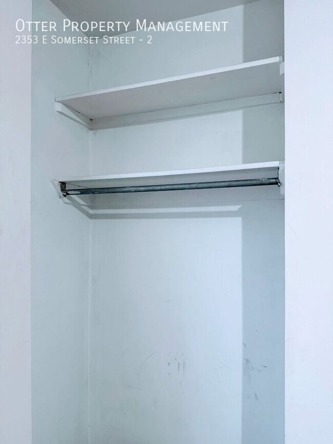 Building Photo - 2353 E Somerset St