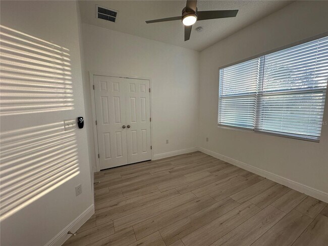 Building Photo - 1105 St Nicholas Ave