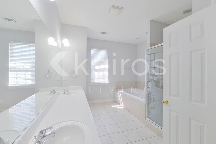 Building Photo - 428 Keeling Ln