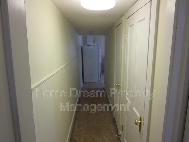 Building Photo - 961 Bryant Ave