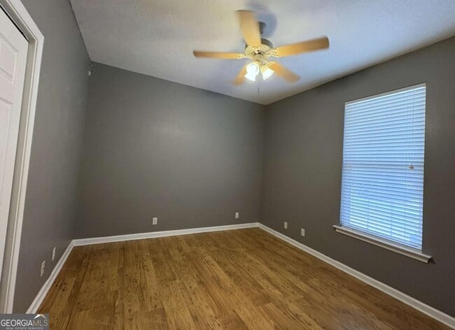 Building Photo - 104 Carrington Way