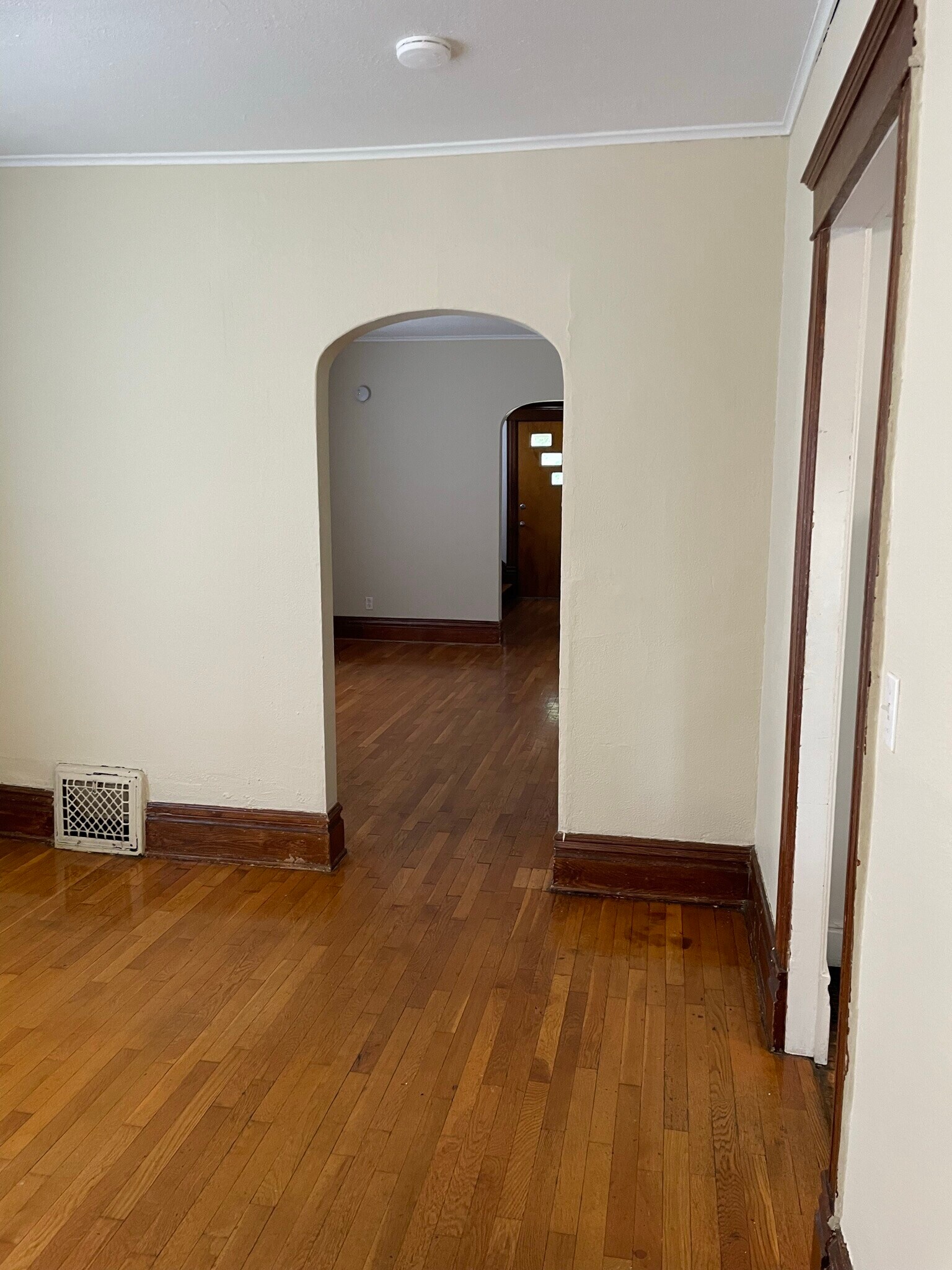 Building Photo - 607 Minor Ave