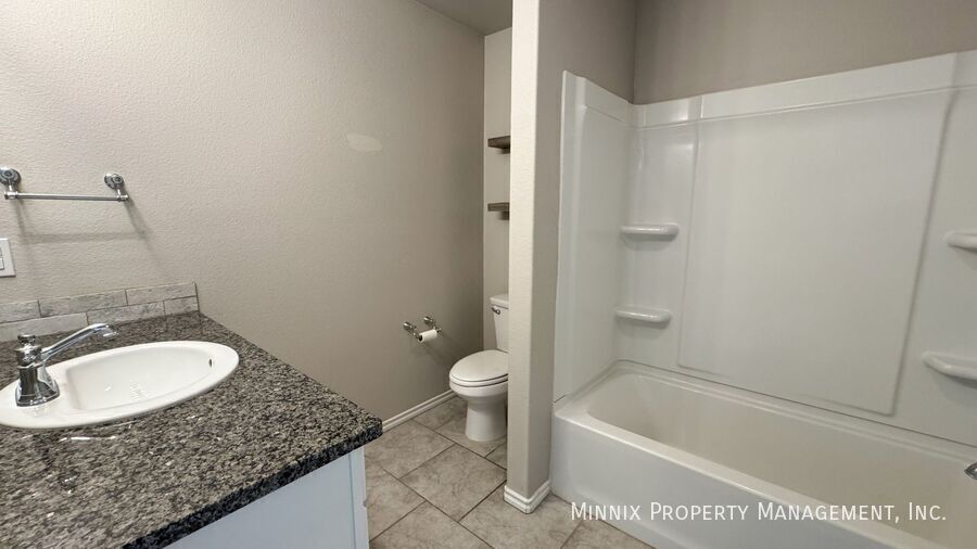 Building Photo - 7503 101st St