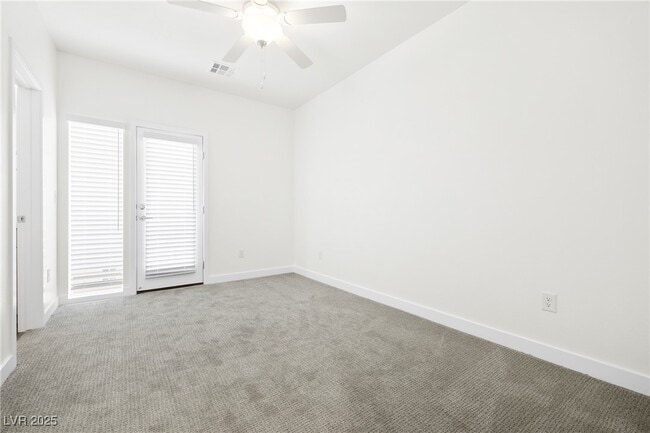Building Photo - 11480 Roaring Peak Dr