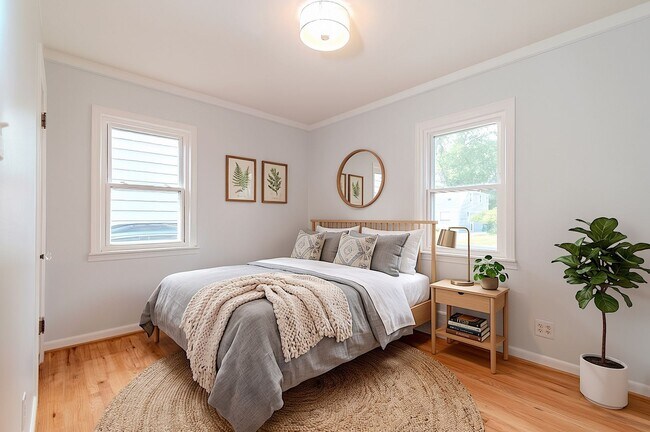 Building Photo - Beautiful 3-bedroom, 1-bath bungalow in North Royal Oak