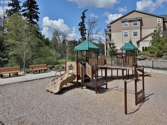 Building Photo - 2 Bedroom 2.5 Bathroom with 2 Tandem Car garage ~ Convenient Cedar Mill Location Near St. Vincent...