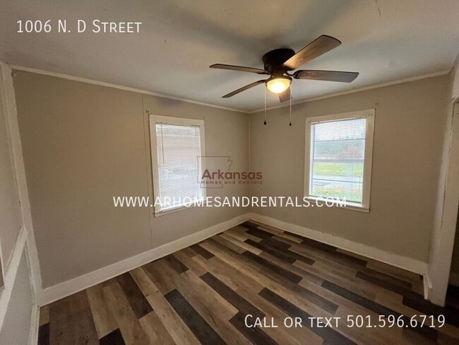 Building Photo - 1006 N. D Street-