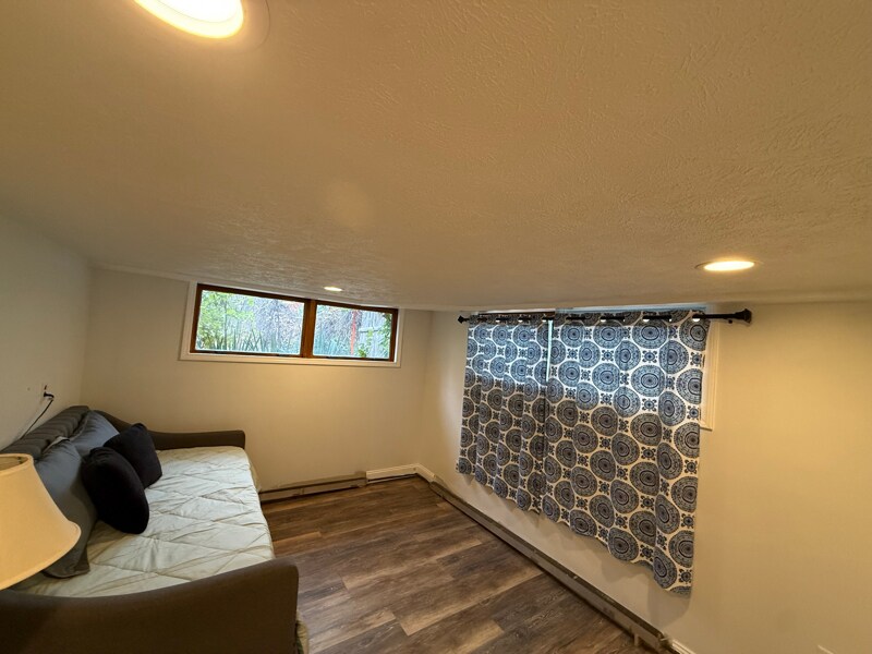 Building Photo - 6076 Smith Rd