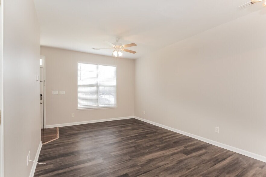 Building Photo - 3019 Nevin Pl Dr
