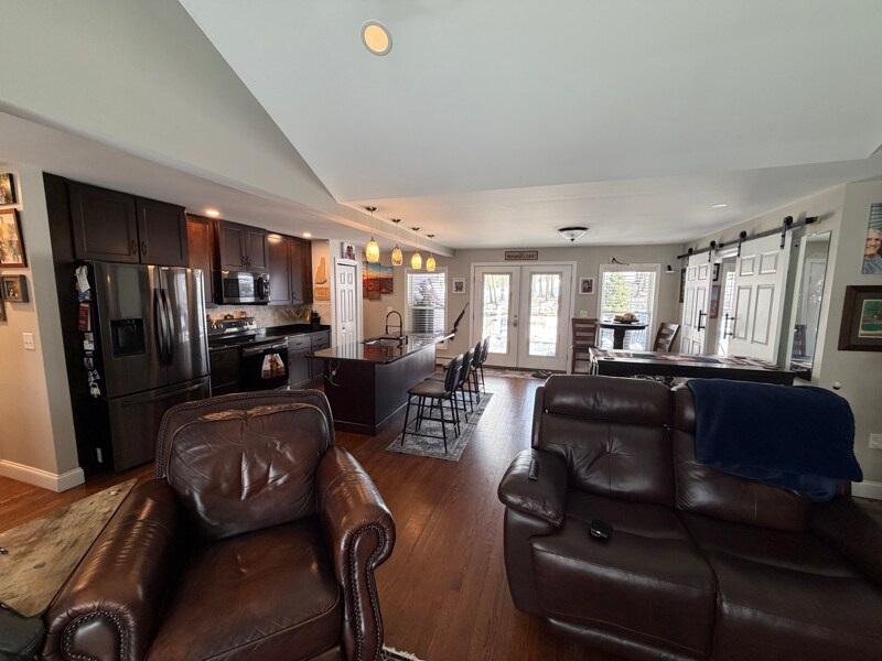 Building Photo - 125 Skyview Rd