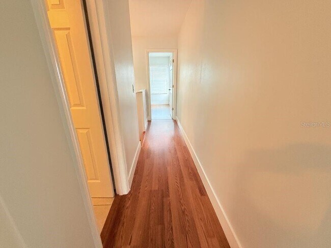 Building Photo - 109 Lakepointe Cir