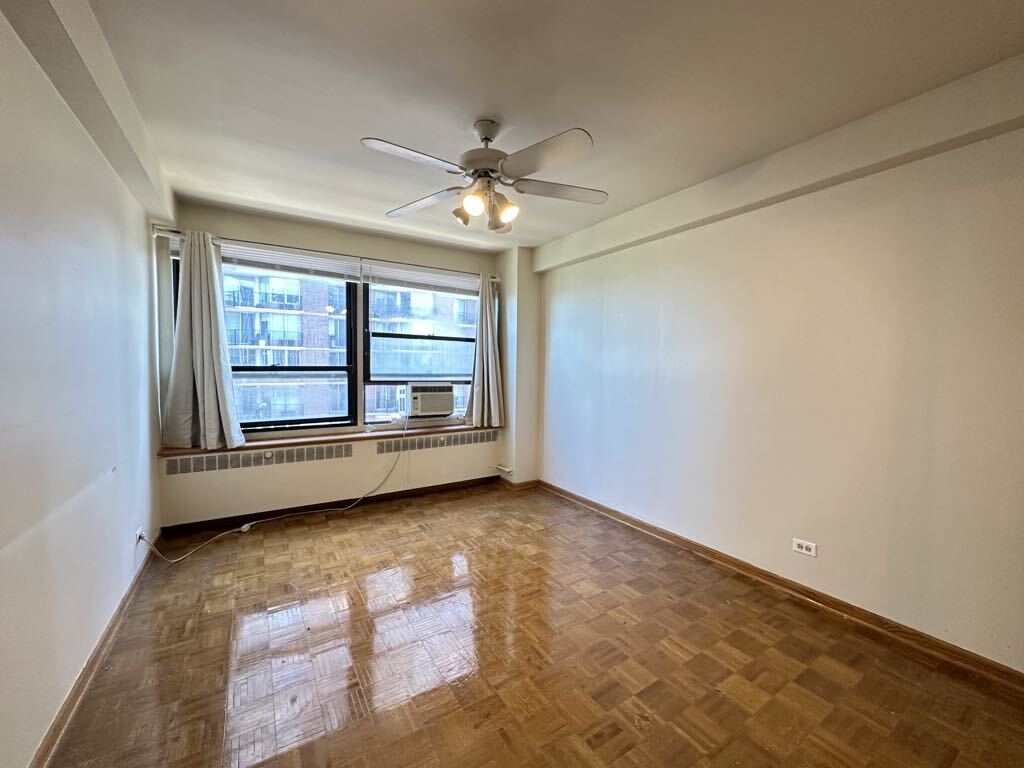 Building Photo - 4180 N Marine Dr