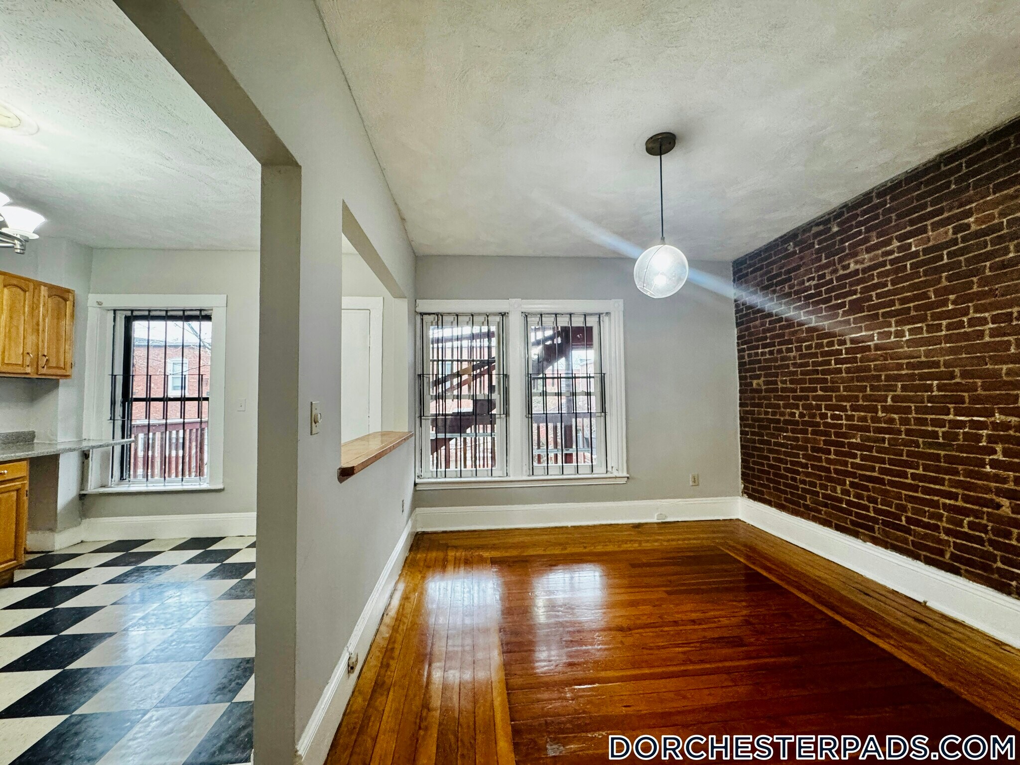 Building Photo - 76 Florida St