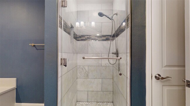 Building Photo - 2984 Holly Hall St