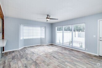 Building Photo - San Juan Duplex