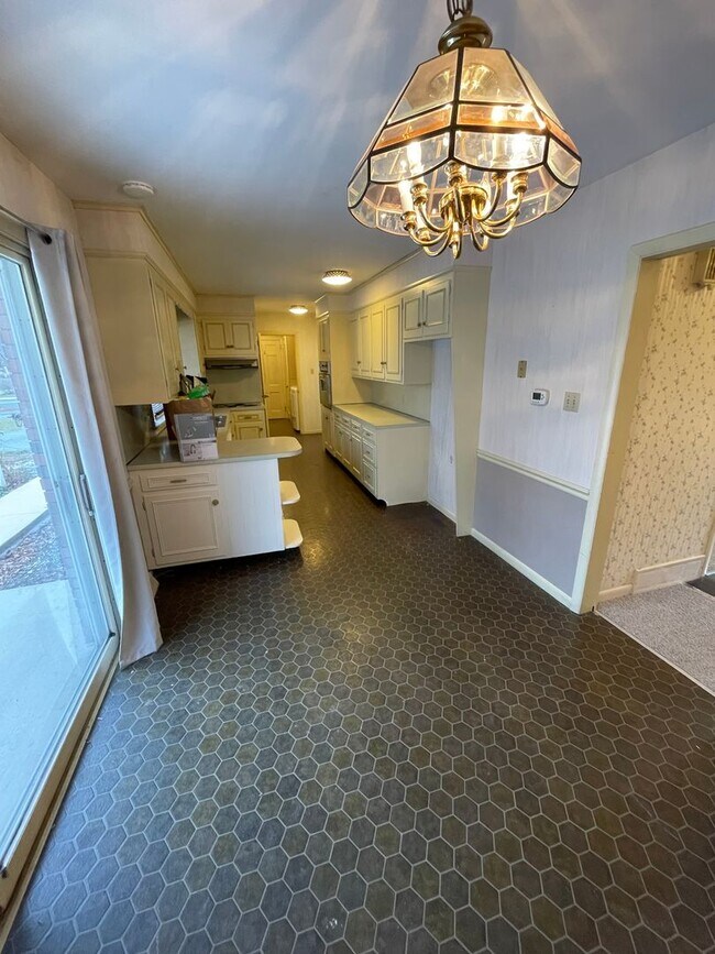 Building Photo - 3 Bed 1 Bath Ranch Home in Manheim Township