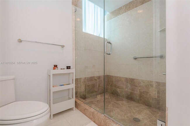 Building Photo - 3370 Hidden Bay Dr