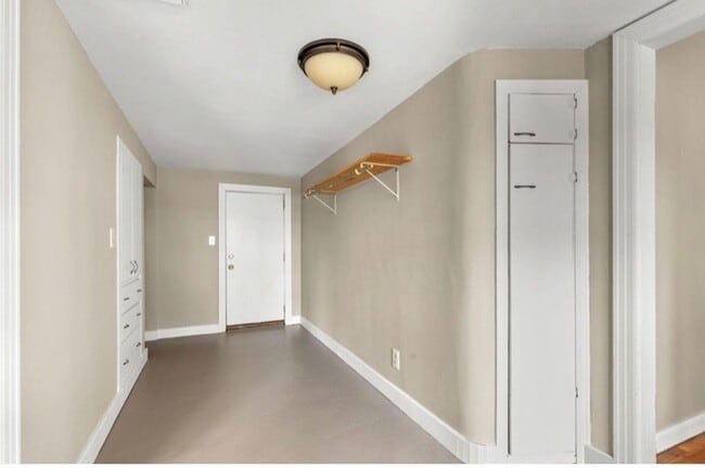 Building Photo - Available Now 2 bedroom 1 bathroom 1 car garage in Nixa!!