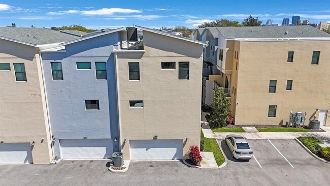 Building Photo - 1161 25th Ln N
