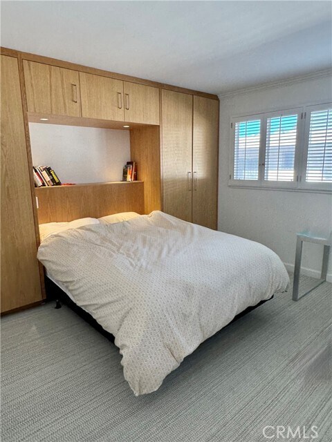 Building Photo - 241 S Barrington Ave