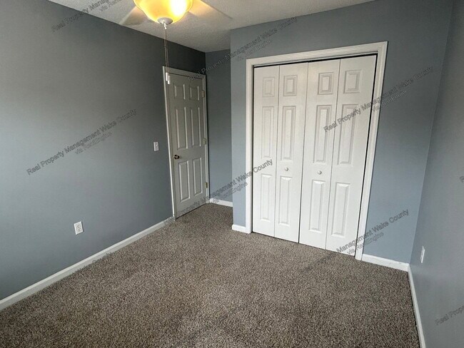 Building Photo - 10815 Galand Ct