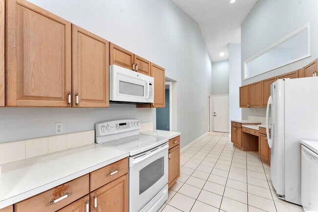 Building Photo - 1248 Lake Breeze Dr