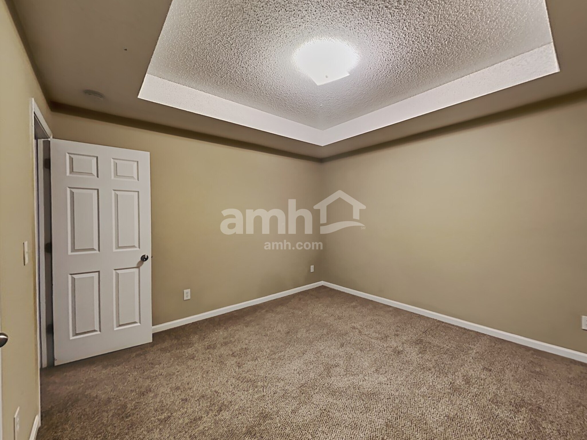 Building Photo - 369 Hidden Creek Ln