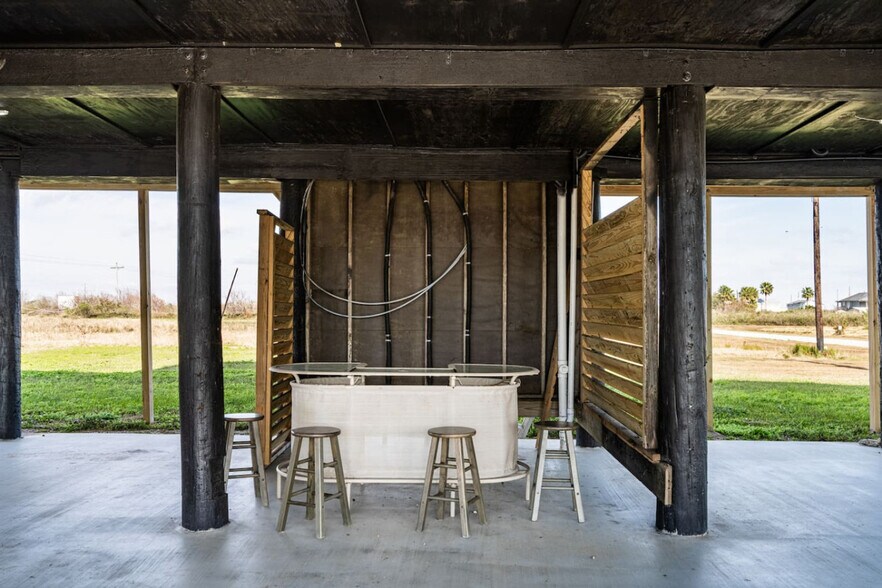 Building Photo - 920 17th St