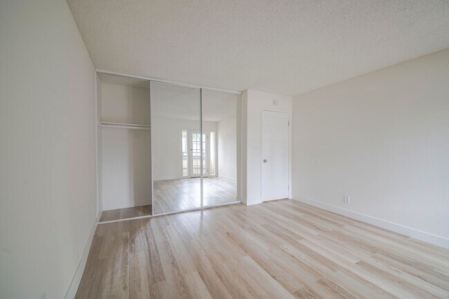 Building Photo - Welcome to Your Updated Home in the Heart of South Coast Metro!