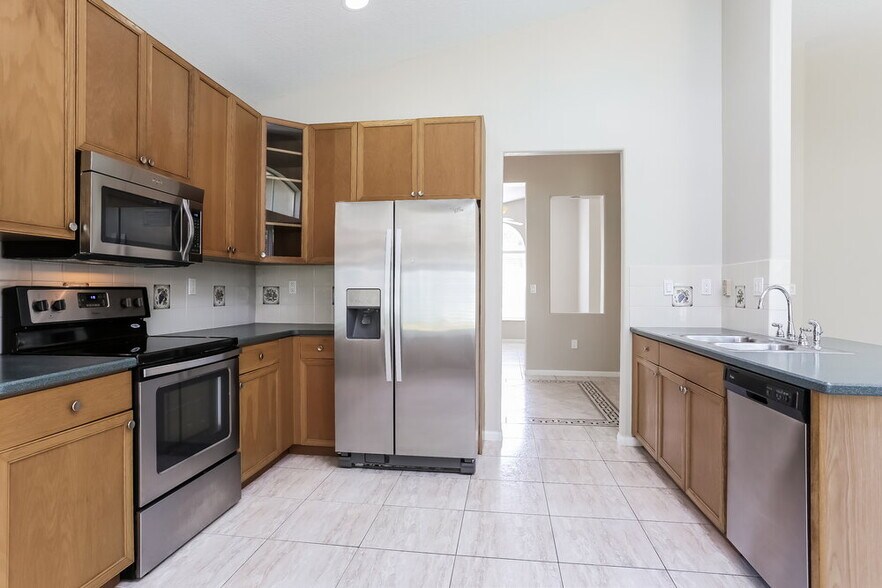 Building Photo - 18891 SW 29th Ct