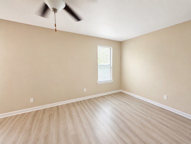 Building Photo - AVAILABLE AUGUST 1ST; APPLY TODAY AT OUR WEBSITE!!