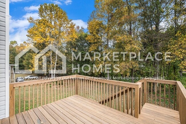 Building Photo - 117 Fawn Ln