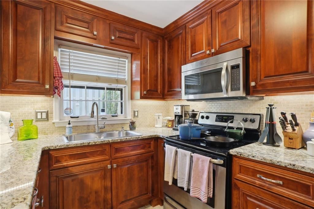 Building Photo - 73 La Rue Pl NW