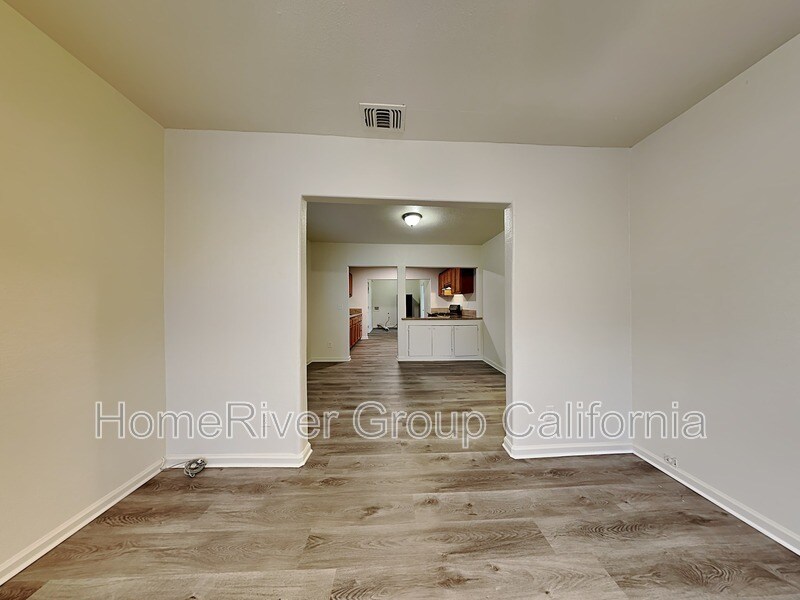 Building Photo - 4416 8th Ave