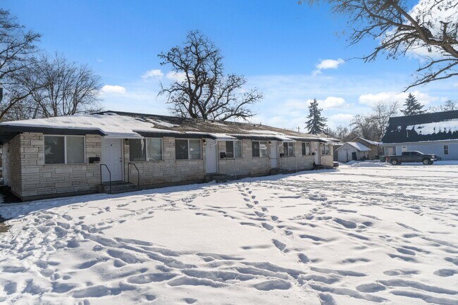 Building Photo - 5410 N Lacey St