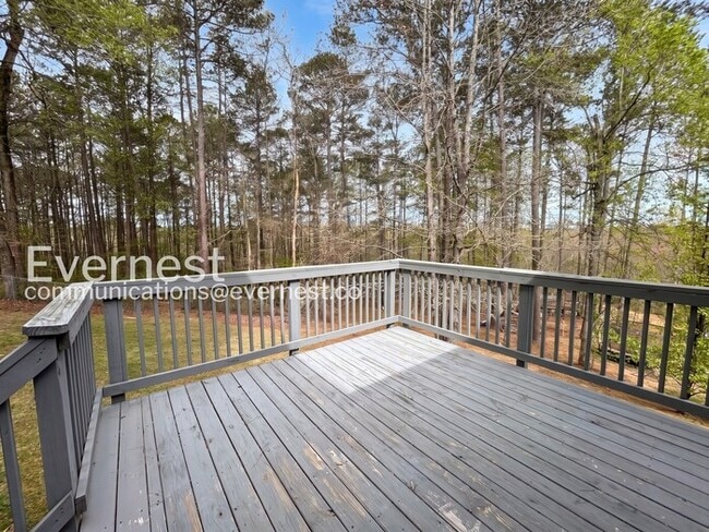 Building Photo - 321 Sadler Dr