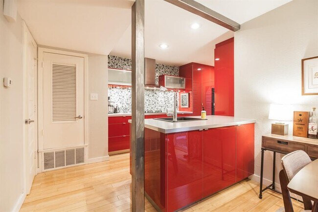 Building Photo - 3214 Clawson Rd