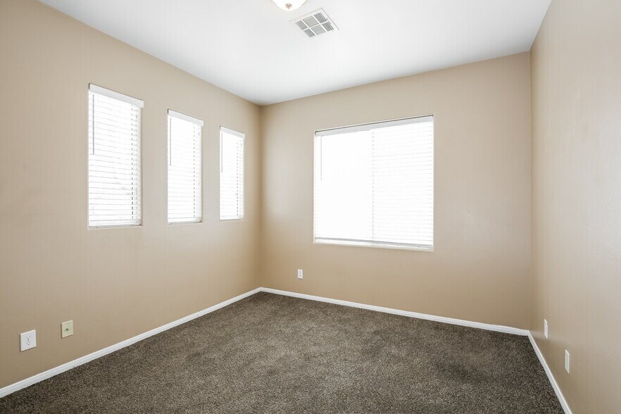 Building Photo - 8937 Marmot Ridge Ct